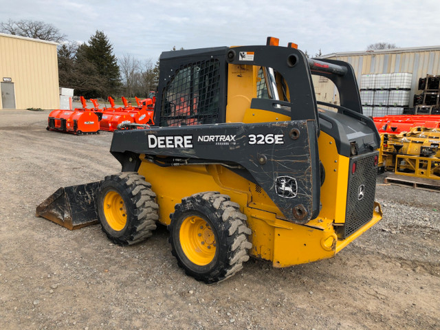 2016 John Deere 326E Skid Steer in Other in St. Catharines - Image 4