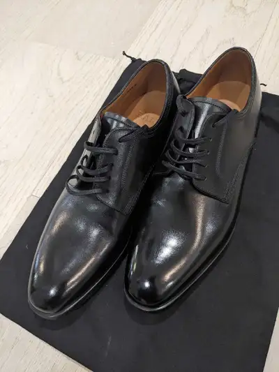 * If this ad is up, it still available. * Rare stylish pair of Bally (Switzerland) men's dress shoes...