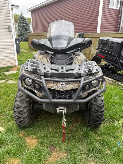 In excellent condition, low Km’s. 1,719km Comes with cargo box . Asking 11,500firm