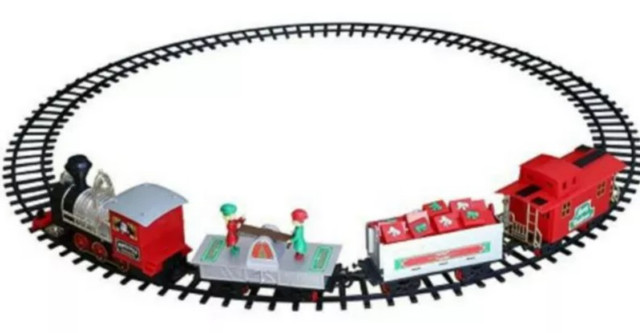 NEW: North Pole Junction 34-pieces Christmas Train Set in Toys & Games in Mississauga / Peel Region - Image 3