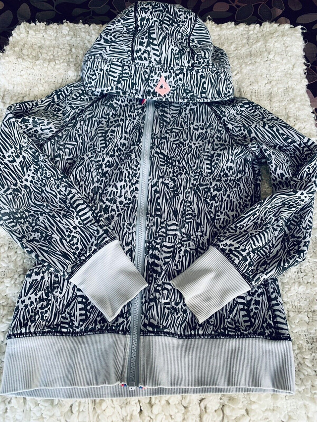 Ivivva Zip Up Hoodie - Size 12 in Kids & Youth in Calgary