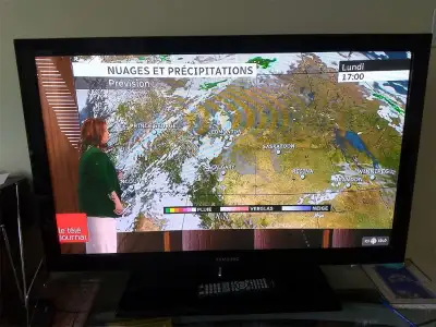 SAMSUNG 42"  PLASMA DISPLAY MODEL# PN42C4301AD, View more