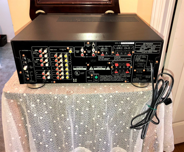 Pioneer 110 WPC Stereo Receiver w/ Phono VSX-D701S in Stereo Systems & Home Theatre in Ottawa - Image 3