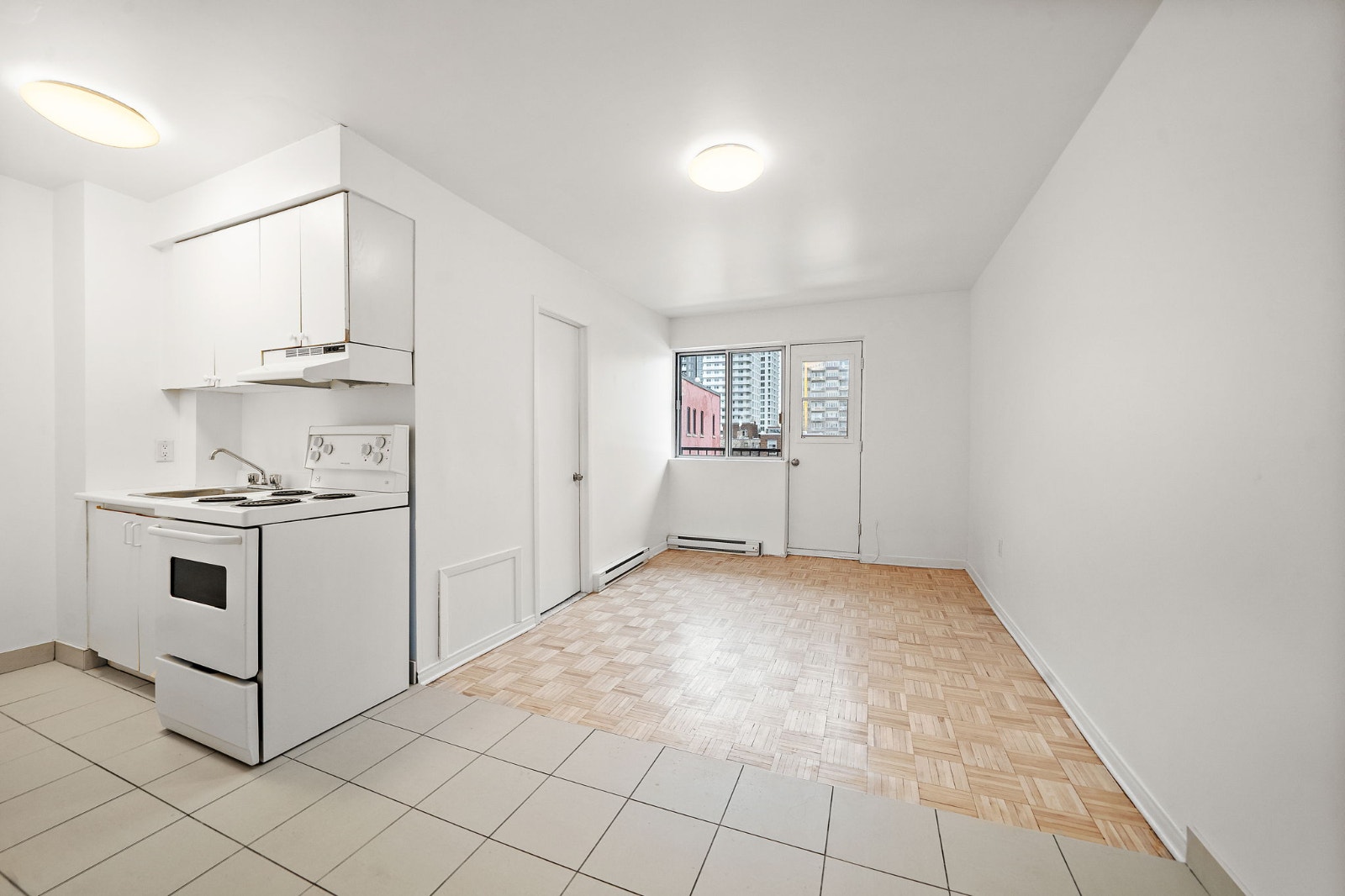 2.5 loft studio | Downtown Montreal | steps to Concordia — photo 3