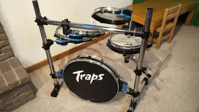 This is a great portable drumset with rack. Keep it in your trunk and always be ready for a gig! The...