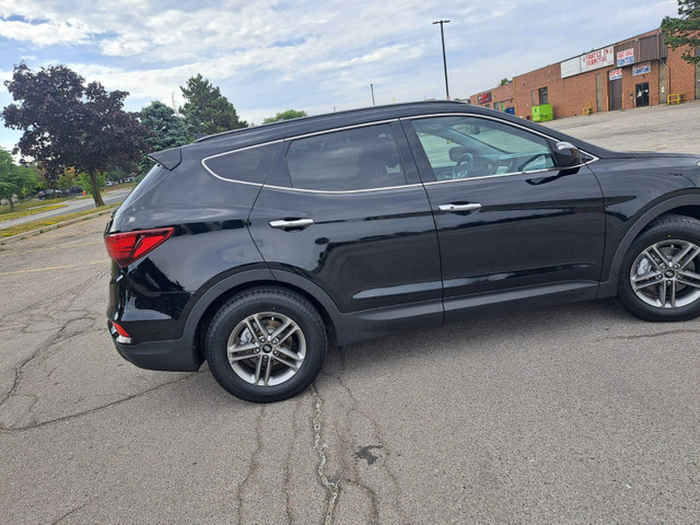 Hyundai Santa Fe Sport-Luxury in Cars & Trucks in Mississauga / Peel Region - Image 3