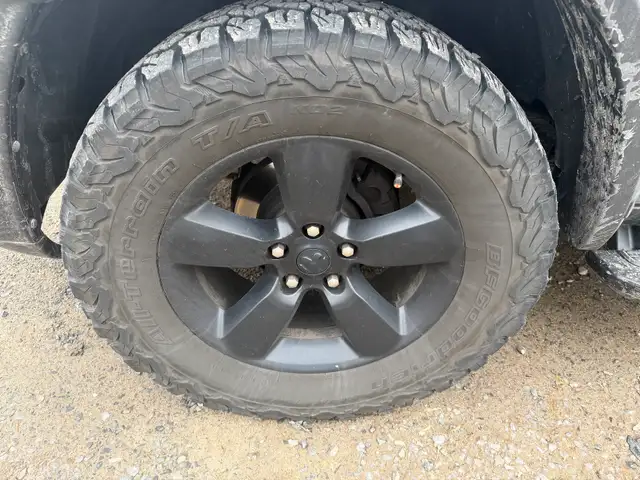 35/12.5R20 k02 on factory classic ram 1500 rims in Tires & Rims in Bedford - Image 6