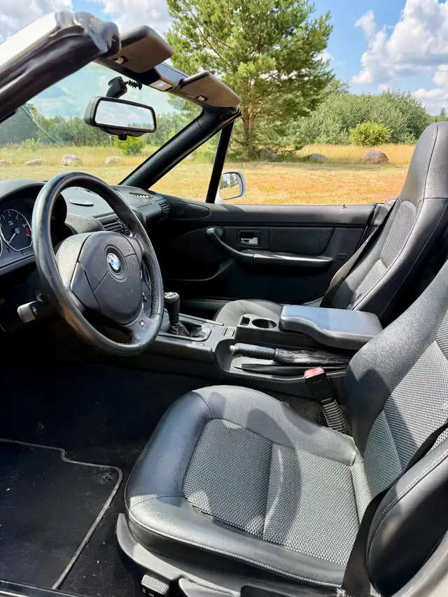 2000 BMW Z3539353861136721923