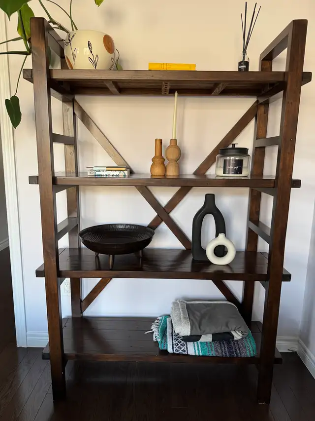 Wooden Shelf in Bookcases & Shelving Units in Hamilton - Image 2