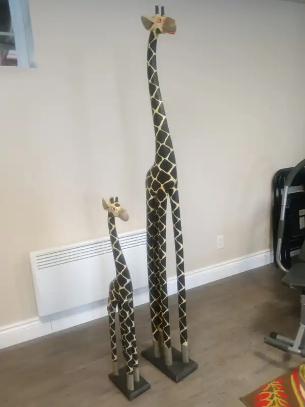 2 Wooden Giraffes..!63848997445379122