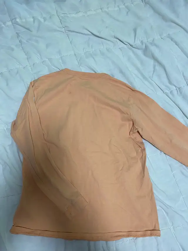 Carhartt long sleeve in Women's - Tops & Outerwear in Kingston - Image 3