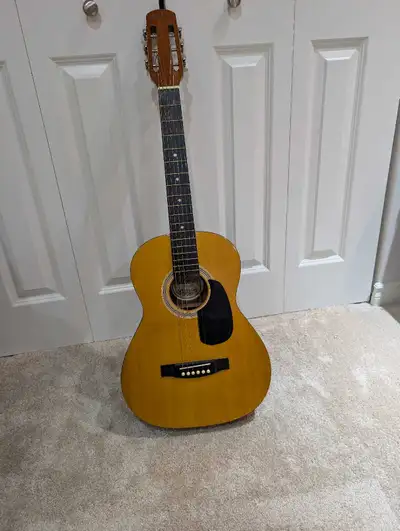 Hondo H010S-N Nylon String 3/4 Guitar, View more
