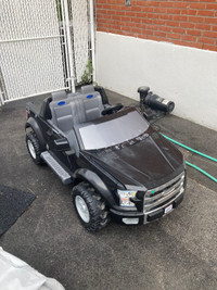 150 CAD - 12V BATTERY Car for KIDS - Ford150