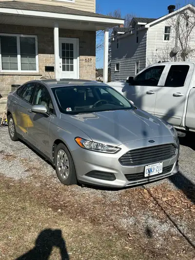 2013 Ford Fusion FS 4 door car. Some work done in the past year. Has around 250 000km. Asking $3000...