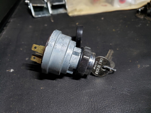 Cole Hersee keyed ignition switch - 3 position in Other in Cambridge - Image 2