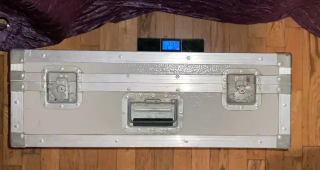 Vintage “Conception Case Company” Hardshell Equipment/Road Case  in Pro Audio & Recording Equipment in Fredericton - Image 6