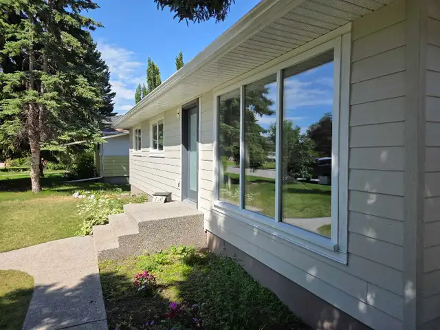 siding and eavestrough installation543426483921233922