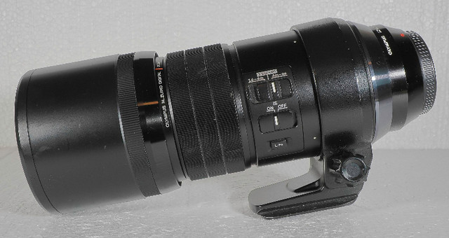Olympus 300mm f4 PRO  micro four/thirds lens in Cameras & Camcorders in Cole Harbour - Image 2