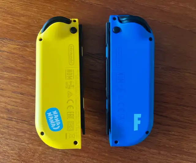 Nintendo Switch Joy-Con Fortnite Edition in Nintendo Switch in St. Catharines - Image 7