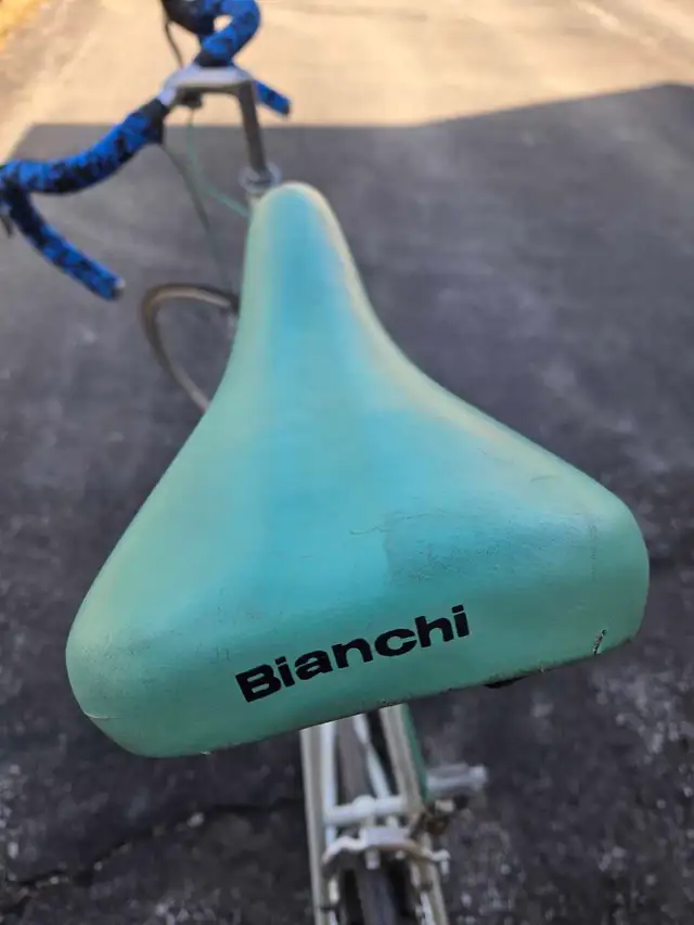Bianchi Strada LX road bike  in Road in Barrie - Image 6
