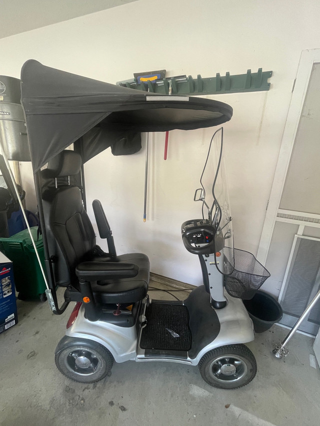 Mobility scooter - priced to sell  in Health & Special Needs in Chilliwack - Image 3