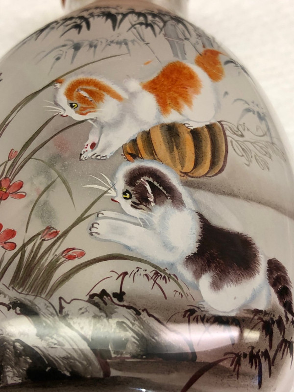 VINTAGE Chinese Reverse Painted CATS Glass SNUFF BOTTLE MINT in Arts & Collectibles in City of Toronto - Image 3