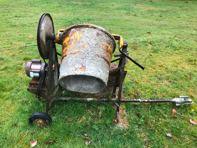Free cement mixer in Free Stuff in Mission - Image 2