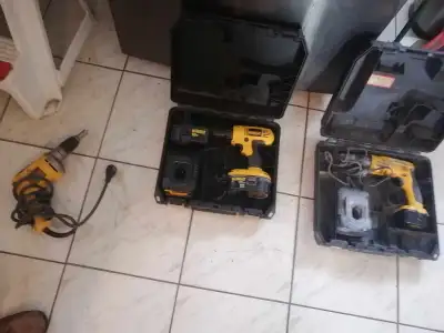 DRILL A BATERIE ET UNE ÉLECTRIQUE 50$ CHAQUE, View more