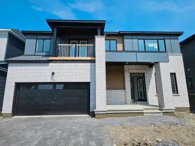 Brand new, never lived luxury detached home in Barrhaven (Les Em
