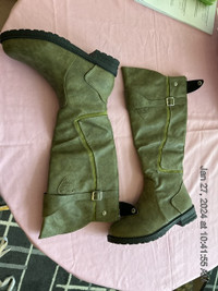 Brand new Forest Green Ladies Boots - size 9