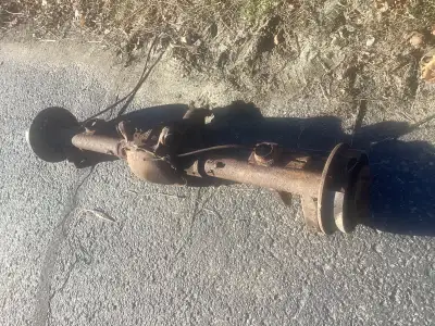 1969 pontiac GTO rear end differential axle original muncie 4 spd manual 3.55 : 1 gear ratio, this i...