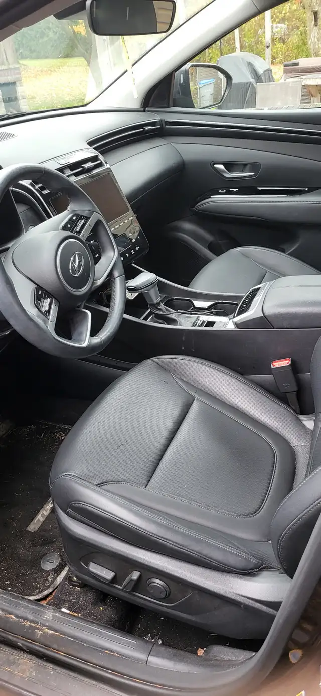 Price drop 2024 Hyundai Tuscon in Cars & Trucks in Grand Bend - Image 4