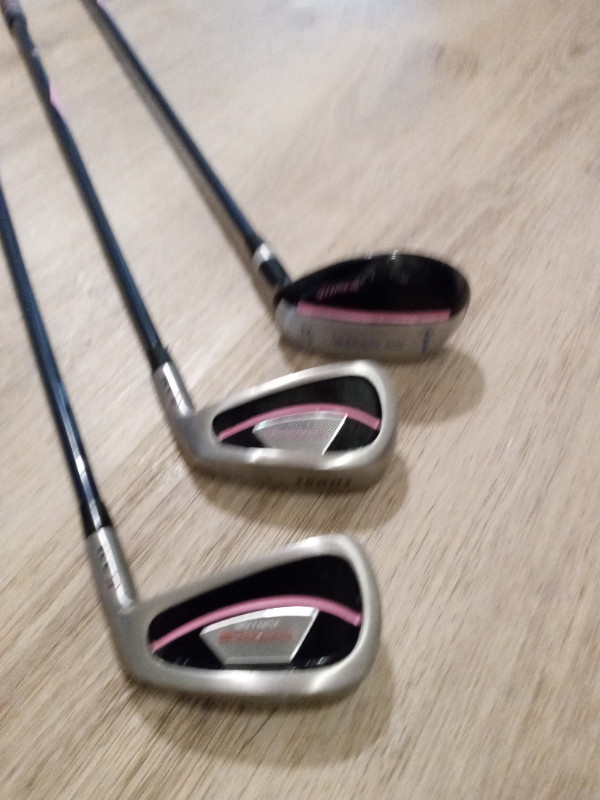 RAM GOLDEN GIRL Junior golf set(like new)righthanded in Golf in City of Halifax - Image 4
