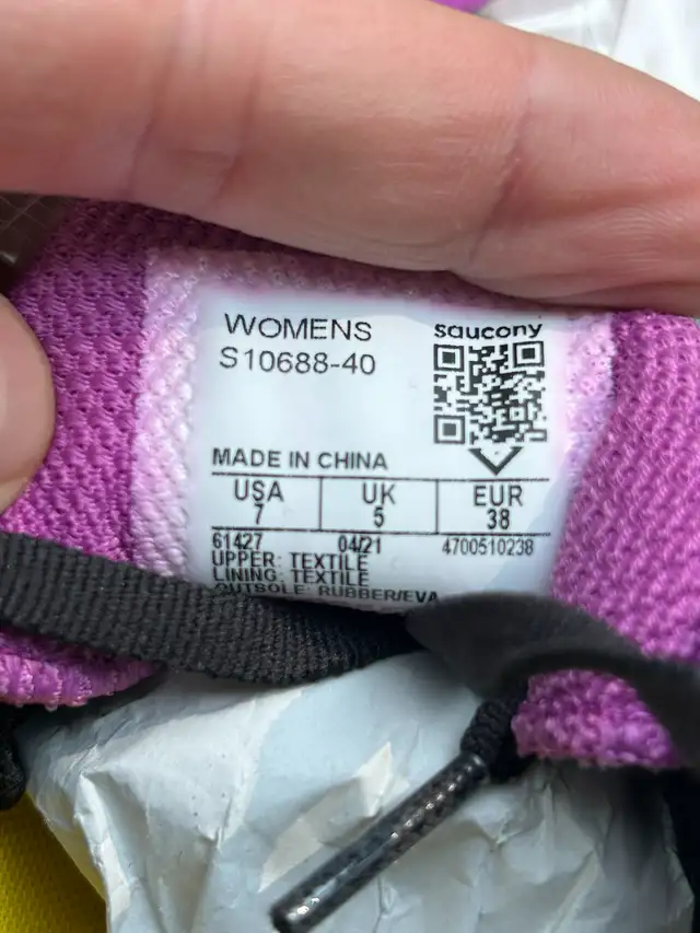 Saucony Endorphin Speed 2 Running Shoes – Women’s Size 7 – New in Women's - Shoes in Markham / York Region - Image 11