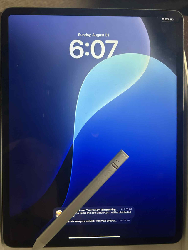 iPad Air 13" 256gb M2 with Logitech Pen Mint condition in iPads & Tablets in Hamilton - Image 3