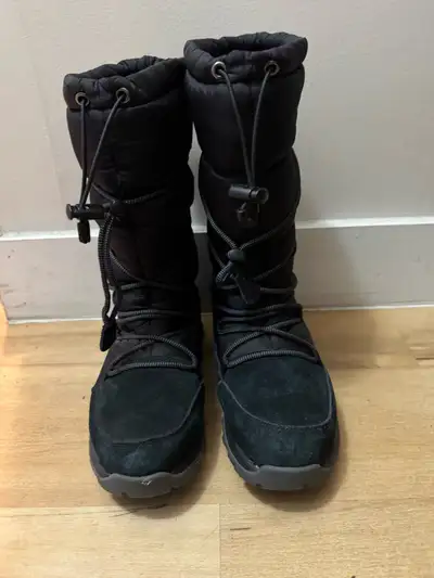 women’s sz.8 winter boots for sale, View more