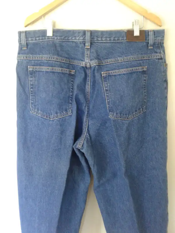 Ladies LL Bean Jeans & Cotton Slacks Both 20 Petite in Women's - Bottoms in Annapolis Valley - Image 3