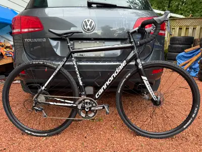 Like new Cannondale CAADX Disc 54 cm, View more