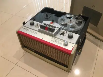 Antique RCA Victor High Fidelity Model 4TTR101 Tape Recorder, View more