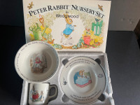 Vtg Wedgewood China Peter Rabbit Nursery Set Dishes. MIB. Fo