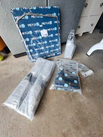 Audi S4 2013 DSG Kit Everything is here to do the full change. Includes a new filter, gasket, plugs,...