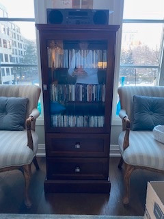 Reduced - Rock Btm Price -Beautiful Multi-Use Solid Wood Cabinet in Hutches & Display Cabinets in City of Toronto