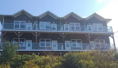 Beautilul 16 unit building great for swimming and fishing. Priceless Views No Bus Route Available. S...