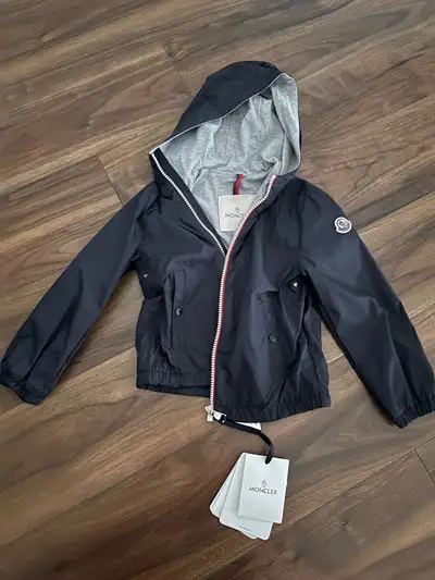 Manteau Moncler Urville 4 ans neuf!!, View more