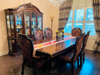 Moving sale - Dining table set with Hutch and Buffet