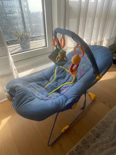 Baby bouncer with toy bar , View more