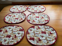 6 maroon oval placemats