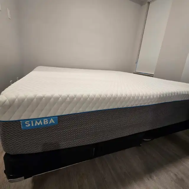 King size bed mattress + base in Beds & Mattresses in Calgary - Image 3