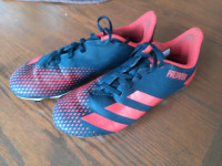 Youth Soccer Cleats Size 5 1/2