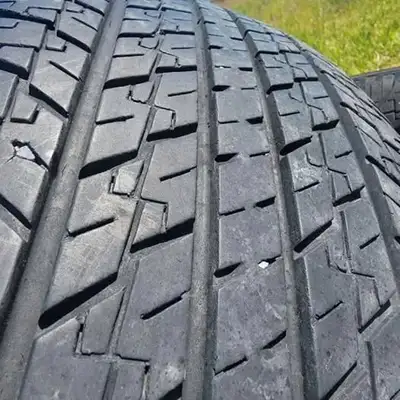 Yokohoma Geolandar All Season Tires 245 60 20 Came off of my 2019 4Runner DOT 2018 Great condition O...